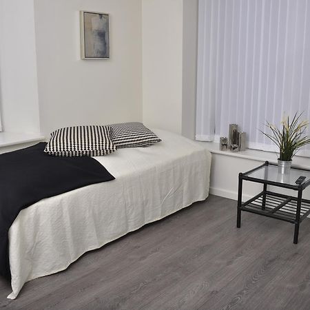 Ab Centrum Aarhus Bed Without Breakfast Hotel Стая снимка